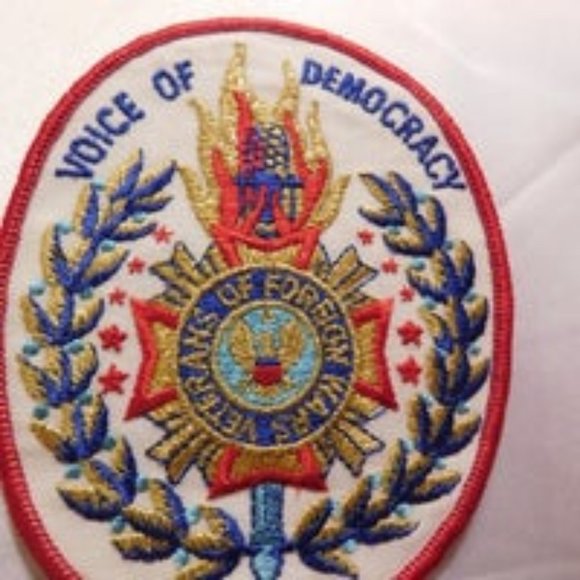 VOICE OF DEMOCRACY PATCH VETERANS OF FOREIGN AFFAIRS - Picture 1 of 4